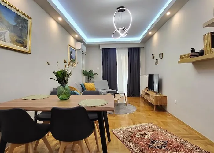 Travellerspot_ii Cozy 2br Daire *
